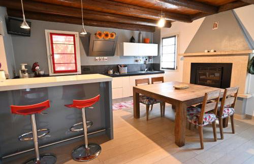 CA CENTOSA ARTISTIC HOUSE villa storica ristrutturata con patio e giardino - Photo 1