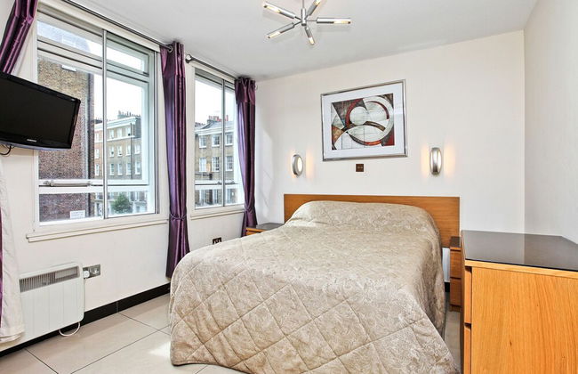 Baker Street Suites - Photo 5