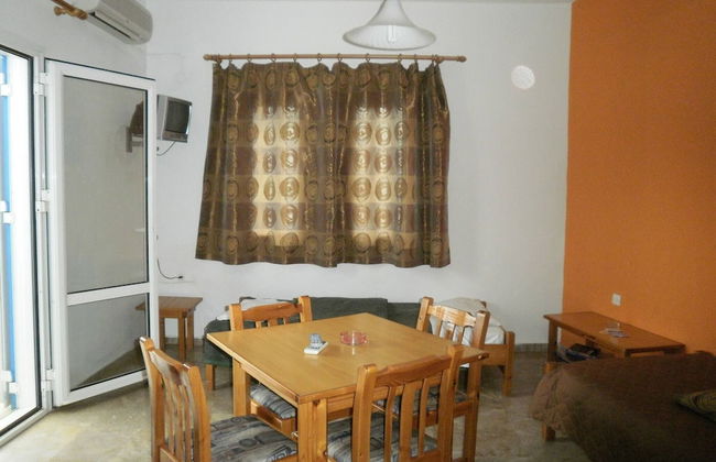 Sea View And Mountain View Apartment For 4 People - Photo 18