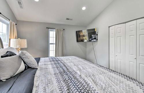 Bright Norfolk Home with Deck Less Than 3 Mi to Town! - Foto 14