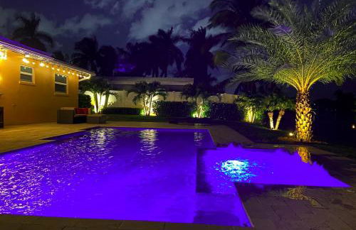 New! Waterfront Heated Pool & Jacuzzi 2 mi to Beach - Fishing Pier Relaxing SPA & Hammock - Photo 6