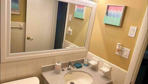 Lovely 2 Bedroom Condo With Free Parking & Wifi!! - Foto 3