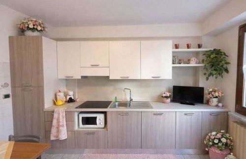 Casa Rosalia cozy holiday apartment by Gardadomsumea - Foto 17