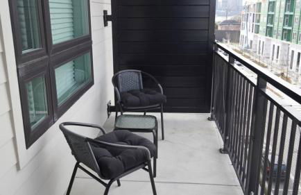 Gorgeous High-Rise On The River - Foto 10