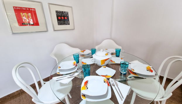 Servicio de comidas en la habitación