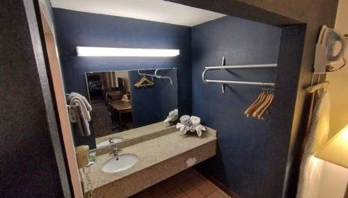 Hotel 2 Queen Beds Hotel Room 126 Wi-Fi Booking - Foto 4