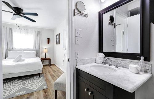 Centrally Located Little Gem - Foto 31