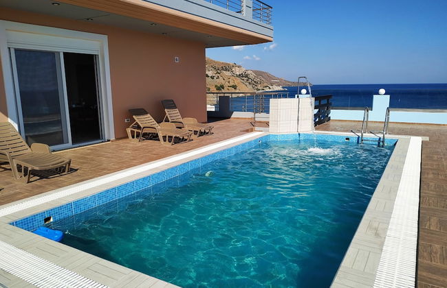 Luxurious Villa Paradise PRIVATE BEACH - Foto 1