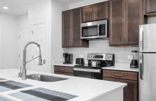 Affordable 2-Bedroom Fishers Pool View - Foto 14