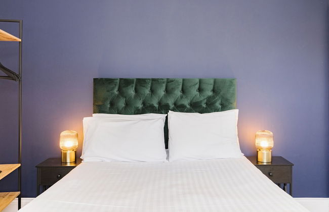 Leicester Square 3rd Floor Studio - Photo 12