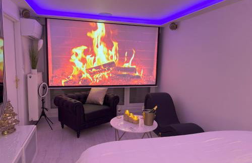 Loveroom de luxe avec jacuzzi sauna vapeur écran 300 cm - Foto 12