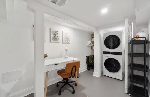 Holiday Home Brownstone City Stay 5BEDS, Private Dual Units - Foto 22