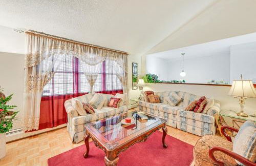 Vintage Windsor Home Private Yard and Covered Deck - Foto 4