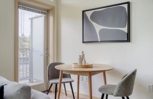 Wallingford jr 1br w rooftop nr bars SEA-639 - Photo 5