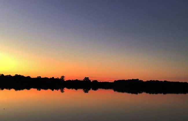 Lakefront Hideaway - Foto 31