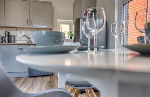 Buckwell Heights - 2 Bedroom Free Parking Wifi Sky TV - Photo 16