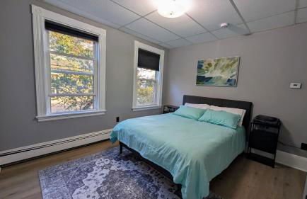 Charming 3BR near Boston, Airport and Beach with parking - Foto 17