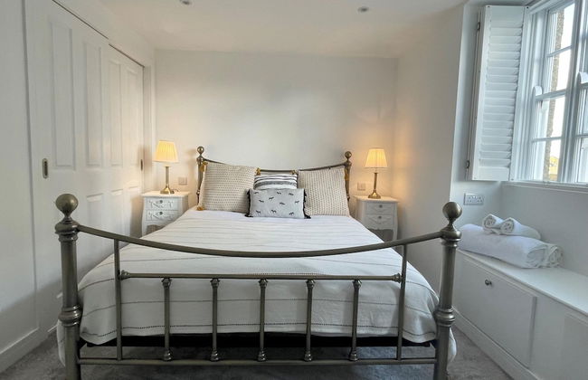 Breathtaking Views on Historical Street- Central - Foto 8