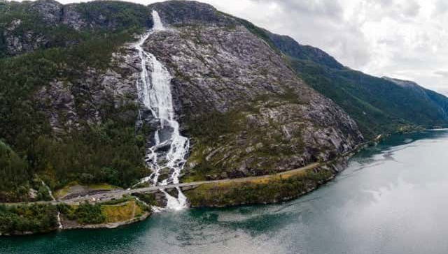 Langfoss Waterfall Excursion for Cruise Passengers - Foto 1