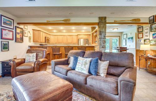 TroutFest Riverfront Norfork Home, Great Fishing - Foto 5