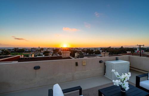 Phenomenal King, Air, Rooftop Deck, Walk to Beach - Foto 10
