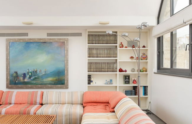 Luxury Duplex with Rooftop by FeelHome - Photo 12