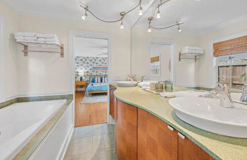 Palm Beach 5BR Cottage!PoolSpaSaunaCold Plunge - Foto 31