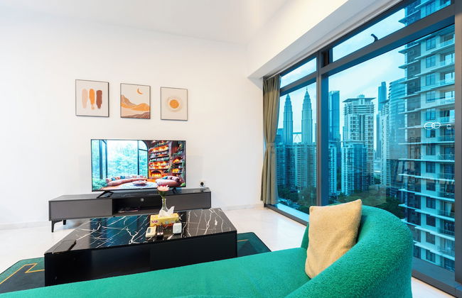 Moonway Luxury Suites At Eaton Residence - Photo 76