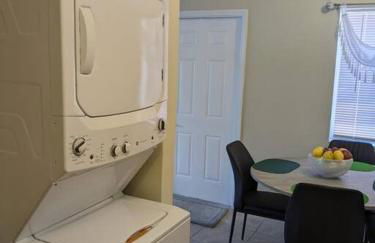 Sea Breeze-2 BR Apartment- Centrally Located - Foto 15