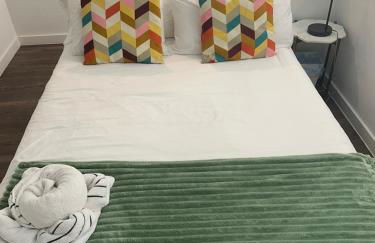 Austin Stylish Studio - Foto 24