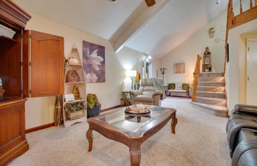 Tahlequah Duplex with Screened-in Porch and Fire Pit! - Foto 6