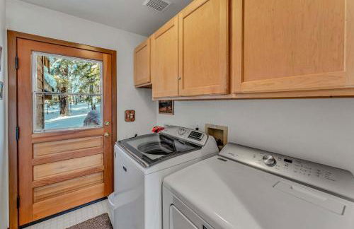 Handcrafted Tahoe Retreat Walk to Beach & Ski - Foto 23