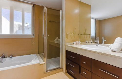 Villa Eleonora, Luxury Villa with Heated Pool Ocean View in Adeje, Tenerife - Foto 61