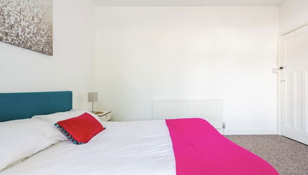 Beautiful 1-bed Apartment With Garden in London - Foto 3, Habitación