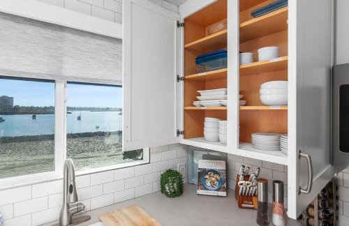 Bayfront 1-BR with Stunning View Steps to the Sand - Foto 15