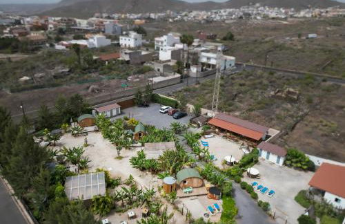 Bernegal Maday, Heated Bathtub Piscina y Jardin by Deihu Experiences - Foto 16
