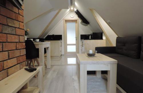 Na Świerkowym Strychu - Photo 28