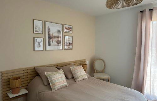 Spacious house with stunning views Puy-Sanières - Photo 14