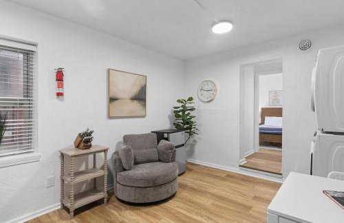 Lawrenceville Central !4 Quiet and Stylish One Bedroom Apartment with Free Street Parking - Foto 4