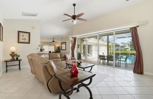 SUPERB LAKESIDE VILLA WITH PRIVATE POOL NAPLES - Foto 11