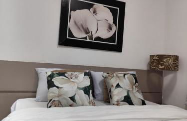 Flat Praia 2 Quartos 400m Praia do Forte dentro do polo Gastronômico da Passagem Cabo Frio - Photo 3