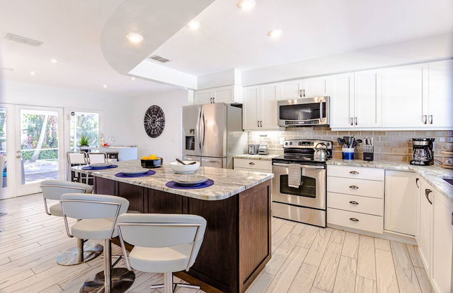 Fruit & Wine Saltwater Pool Home - Foto 6