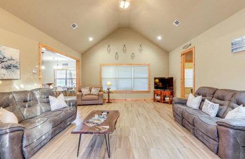 Fish the White River! Sleek Family Home in Flippin - Foto 4