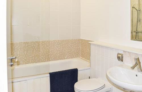 Cape A2 Westbay Club, a 2 bedroom cottage, Isle of Wight - Photo 8