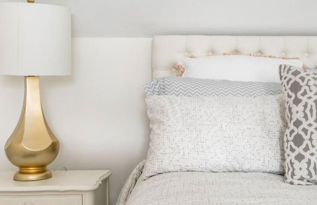 Gorgeous Bungalow With a Backyard Deck - Photo 47