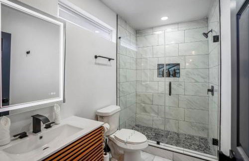 HTX Ultra Chiic Suite #1 - Photo 20