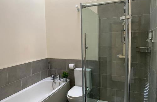 Market Place Serviced Apartments, Leek - Photo 40