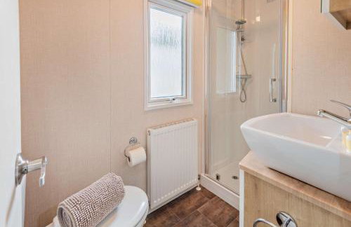 Maple Brook Lodge Sea Breeze Shorefield - Photo 23