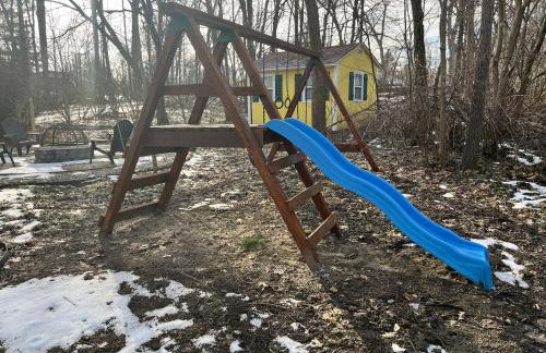 Maplewood Cottages 2 - Photo 7