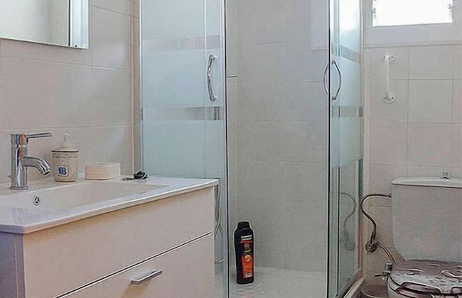 Oscar Apartments - Photo 11